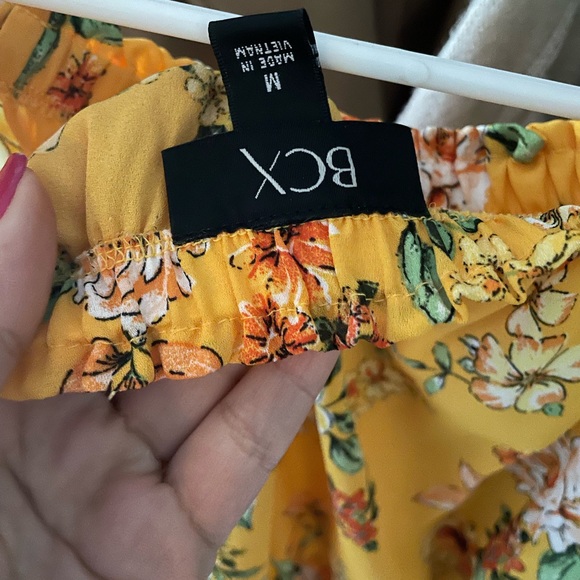 Top on shoulders - Picture 3 of 3